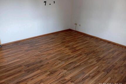 Zu Wermieten. Geislautern - 550,00&nbsp;EUR Kaltmiete, ca.&nbsp; 90,00&nbsp;m&sup2; in Völklingen (PLZ: 66333)