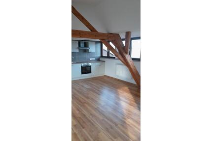 Wohnung zu vermieten DG 70m2 - 580,00&nbsp;EUR Kaltmiete, ca.&nbsp; 70,00&nbsp;m&sup2; in Konzell (PLZ: 94357)
