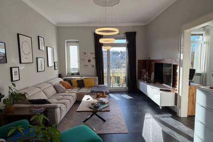 Zentrumsnah: Modernes Wohnen in charmantem Altbau mit zwei Balkone! - Pforzheim Südstadt