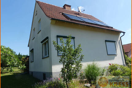 Wohnhaus mit Nebengebäude, Garage, großes Grundstück in Schlüchtern-Herolz - Schlüchtern / Herolz