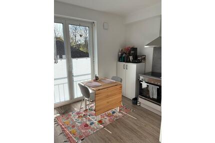 Schöne 1-Zimmer-Wohnung mit Stellplatz in Uninähe zum 01.08. - Lüneburg