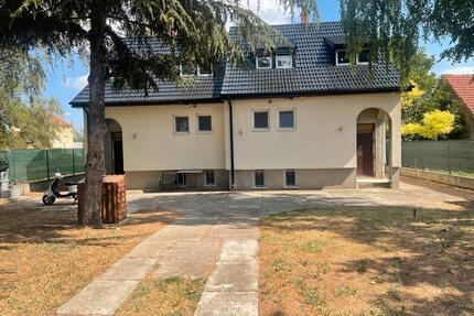 Haus in Serbien in der Nähe Donau , Surduk - Berlin Pankow
