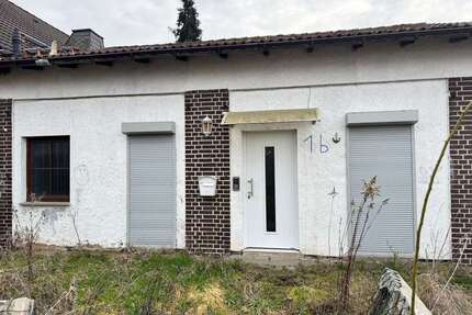 Haus zum Kaufen in Borken (Hessen) 109.000,00 € 109 m²