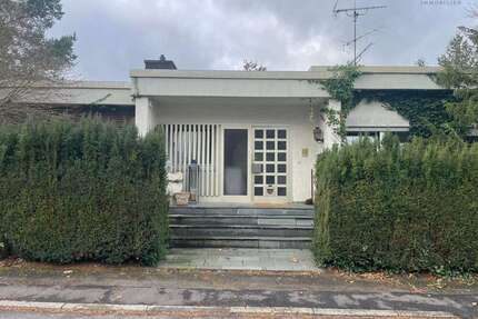 Haus zum Kaufen in Taunusstein 850.000,00 € 328 m²