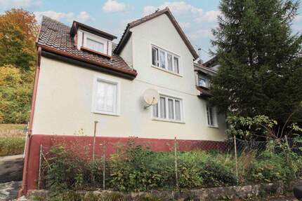 Verwirklichen Sie Ihre Wohnträume - Haus mit Charme und Entwicklungschance in Rechberg - Schwäbisch Gmünd