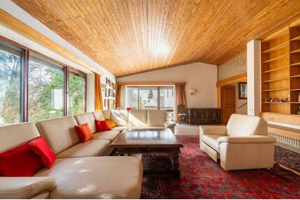 AIGNER - Arbeiten und Wohnen auf einem großzügigen Anwesen in bester Lage von Haag!