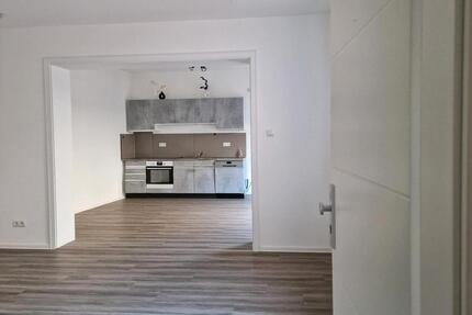 Zu Vermieten Wohnung mit3 Zimmer, Küche, Bad in Mülheim-Kärlich