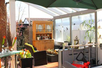 Rüthen-OT, TOP Agebot!! EG- Eigentumswonung im 2- Familienhaus mit Garage, Carport, Garten mit Wintergarten und Gartenhaus
