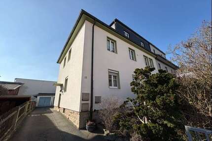 Haus zum Kaufen in Hof 375.000,00 € 247 m²