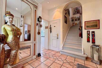 Haus zum Kaufen in Wiesbaden 1.179.000,00 € 257.64 m²