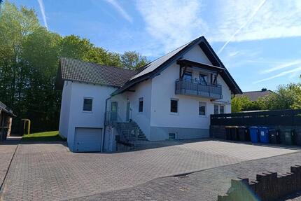 4 Zimmerwohnung mit Balkon, Garten und 2 Stellplätzen - Kastellaun