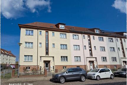 BUSCH-IMMOBILIEN - Freundliche Etagenwohnung mit Gartennutzung! - Güstrow