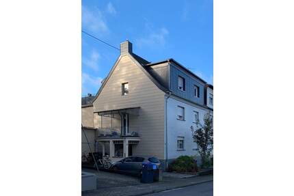 RESERVIERT! Doppelhaushälfte mit 3 Wohneinheiten in Dudweiler zu verkaufen! - Saarbrücken