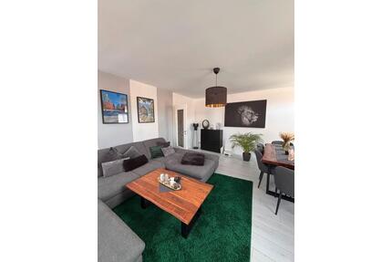 Helle 5 Raum Maisonettewohnung mit Einbauküche zu vermieten - Pößneck