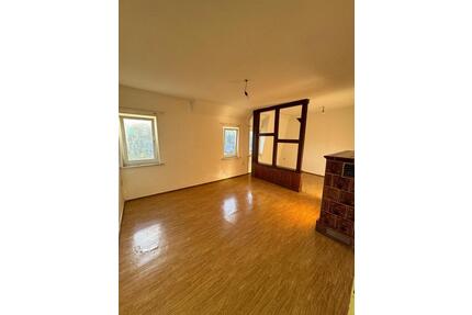 2 Raum-Wohnung - 290,00&nbsp;EUR Kaltmiete, ca.&nbsp; 45,00&nbsp;m&sup2; in Zella-Mehlis (PLZ: 98544)