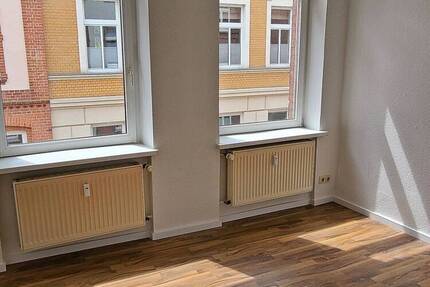 Wohnen in der Schelfstadt++kleine gemütliche 2-Zimmer-Wohnung++mit Duschbad++und Küchenbereich - Schwerin