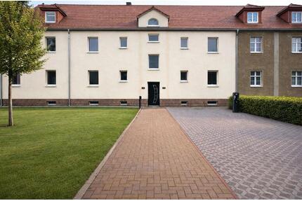 Neu Sanierte 4 Raum Wohnung mit Kamin Fussbodenheizung Balkon - Rochlitz