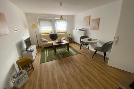 Schöne 3 Zimmer Wohnung mit Garage und Gartennutzung - Eichenbühl