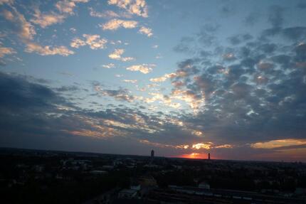 Saniertes möbliertes Apartment mit Aussicht, provisionsfrei - Augsburg Universitätsviertel