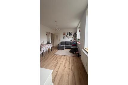 Helle 3-Zimmer-Wohnung mit Balkon - Kassel Philippinenhof-Warteberg