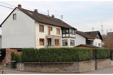 Einfamilienhaus DHH - 165.000,00&nbsp;EUR Kaufpreis, ca.&nbsp; 90,00&nbsp;m&sup2; in Pracht (PLZ: 57589)