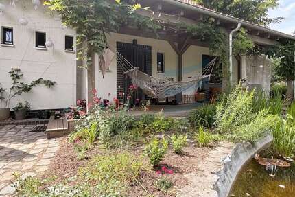 Haus zum Kaufen in Falkensee 1.890.000,00 € 189 m²