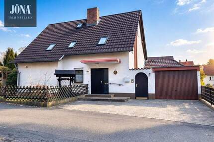 Sehr gepflegtes Wohnhaus in ruhiger Sonnenlage - vielseitig nutzbar als Ein- oder Zweifamilienhaus - Kulmbach