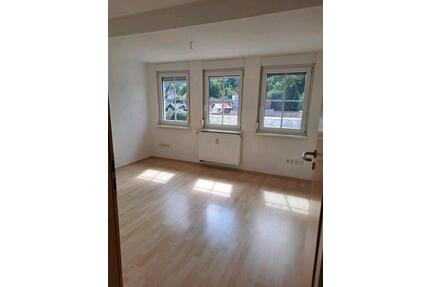 helle, tageslichtdurchflutete DG-Wohnung in Bischofsheim (Rhön) - Bischofsheim in der Rhön