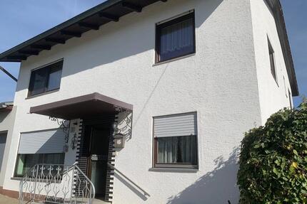 Haus mit Einliegerwohnung & ca. 150 m² Garage zu vermieten - Fürstenzell