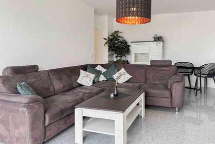 Modernisierte 2-Zimmer-Wohnung mit Westbalkon und Aufzug - Nürnberg Zollhaus