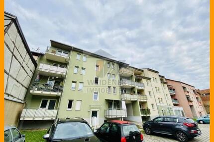 Idyllisch wohnen im Zentrum von Weida. 2 Raum 2. OG-Wohnung mit Balkon. Bad mit Wanne.