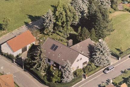 Viel Charme, viel Platz und viel Potential - Großes Einfamilienhaus mit Scheune in Oberschöllenbach - Eckental