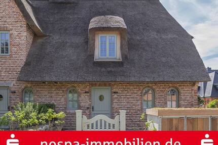 Neuwertig - als Ferienwohnung genehmigt - Doppelhaushälfte unter Reet im Süden von Westerland - Sylt