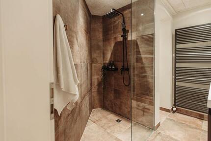 Vollmöblierte 2-Z.-Wohn. – All-Inclusive Miete - Parkplatz + Ter. - Harrislee