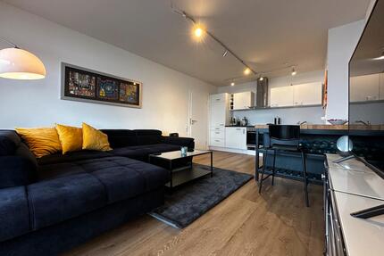 Bezugsfrei nach Modernisierung: 2-Zimmer-Wohnung mit Balkon! - Köln Lindenthal