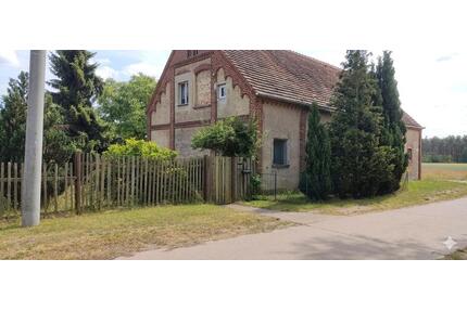 Altes Bauernhaus mit großem Grundstück in ruhiger Lage - Genthin