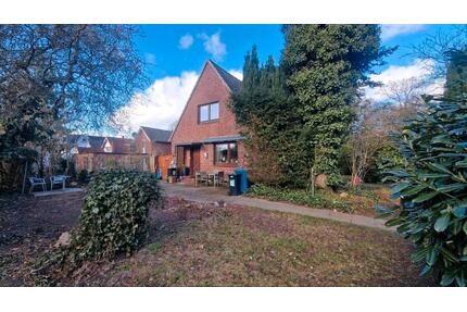 Ahrensburg West: EFH mit Einliegerwohnung