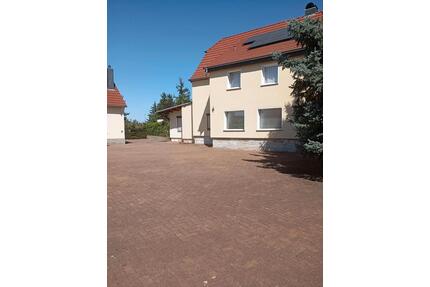 Haus zu verkaufen - 450.000,00&nbsp;EUR Kaufpreis, ca.&nbsp; 140,00&nbsp;m&sup2; in Bad Dürrenberg (PLZ: 06231)