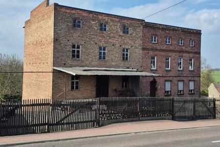 Verkauf Wohngebäude von privat - 91.000,00&nbsp;EUR Kaufpreis, ca.&nbsp; 135,00&nbsp;m&sup2; in Querfurt (PLZ: 06268)