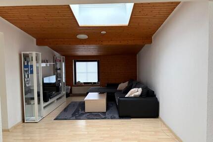 Vermiete 2 12 - Zimmer-Wohnung in Crailsheim-Goldbach