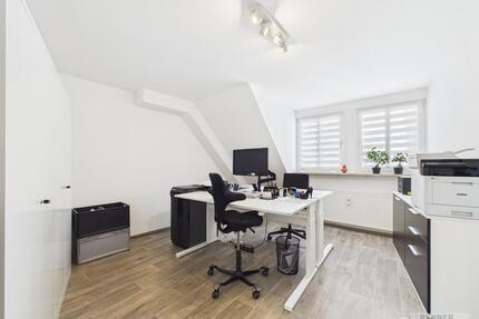 Modernes 4 Zimmer Büro in Altdorf bei Nürnberg - Perfekt für Startups und bestehende Firmen