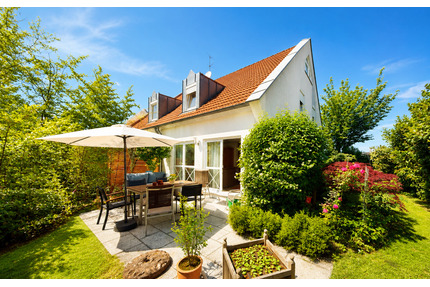 Familienidylle in Nürnberg Schnepfenreuth | 5 Zimmer, Hobbyraum, großer Garten mit Privatsphäre