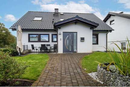 Haus zum Kaufen in Finnentrop 389.000,00 € 176 m²