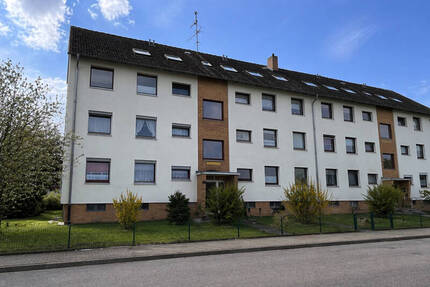 Helle 3-Zimmer-Wohnung mit Balkon und Garage in ruhiger Lage - Braunschweig / Broitzem