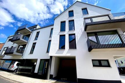 Erstbezug: 5-Zimmer-Maisonette-Wohnung in Siegburg - Zentrum