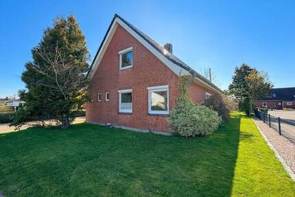 Ein Haus, zwei Konzepte: Perfekt für Familien oder zum Mehrgenerationenwohnen in Marne!