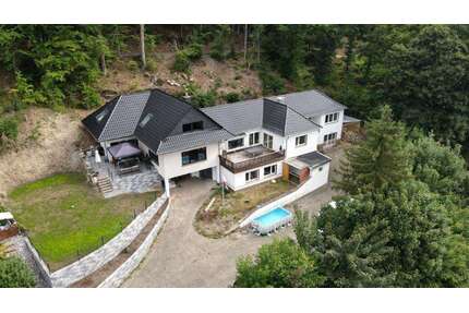 Haus zum Kaufen in Plettenberg 485.000,00 € 485 m²