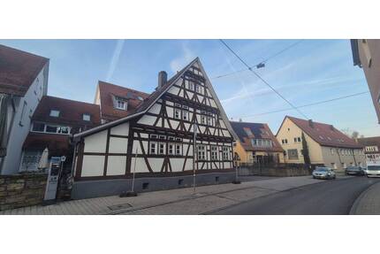 Rustikales Einfamilienhaus im Zentrum von Plieningen - Stuttgart