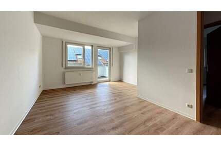 DG 3-Raum-Wohnung im Schillerpark Geithain - 3d rundgang in der Anzeige