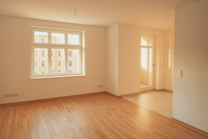 Wohnung zum Kaufen in Leipzig 155.000,00 € 53.36 m²